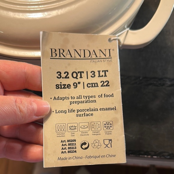 BRANDANI DUTCH OVEN Cream Cast Iron Dutch Oven - Picture 5 of 16